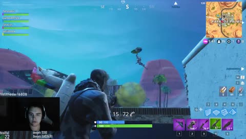 HE'S A POBLBLBL LIKE ME!!!