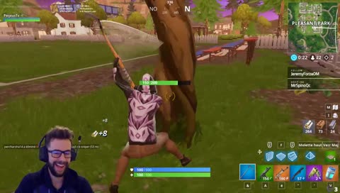 Même pour Peijeus je suis un Dieu !