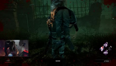 cuando piensas que esta jugando contigo pero te ayuda a llegar a la salida :D un asesino buena gente