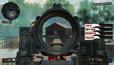 Tom Brady plays CoD