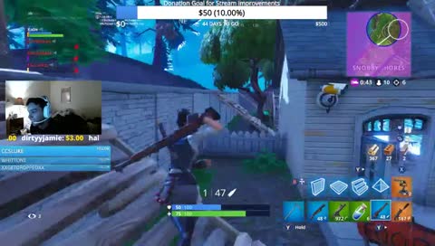 Kabe Victory Royale clutch with the turret