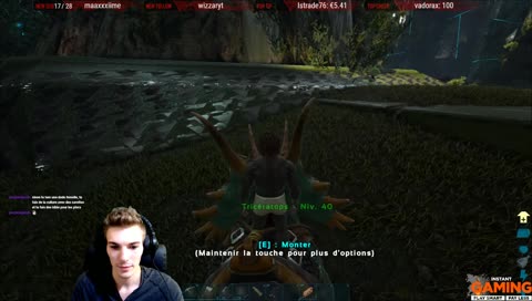 mdr il chie sur son dino