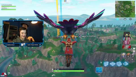 twee handen? WAT KRIJGEN WE NU