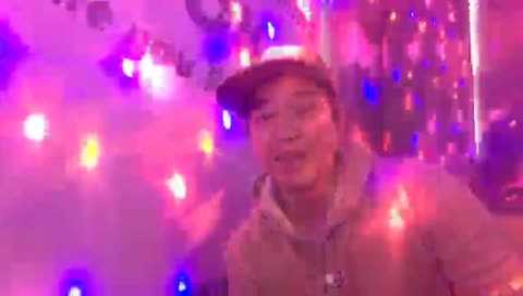 채팅 읽다가도 노래는 제 박자에 시작한다!