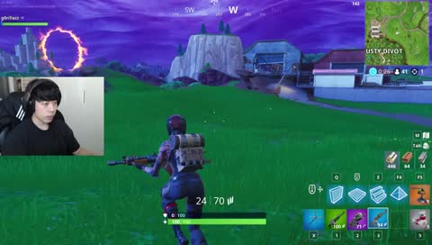 El que se está durmiendo es otro xd