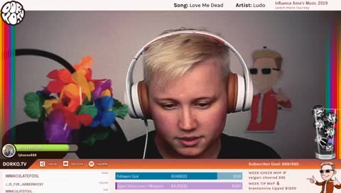 Nyntje "loves" kazoo?