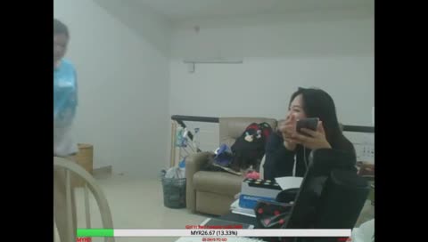 GIRLS LIKE GIRLS LIKE BOYS DO