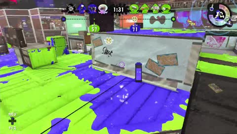 柵の上にチャクチ