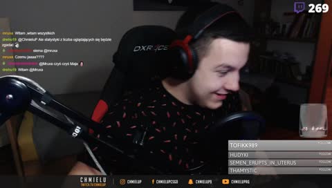 Janusz Radiowozem przyjechał XDDDDDDDDDDD