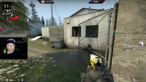 Da ist eindeutig ein Medic!!!