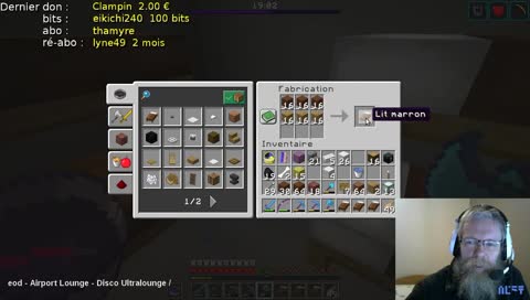 Rhoo Lilo tu as vu ce que Zedh raconte sur toi ^^