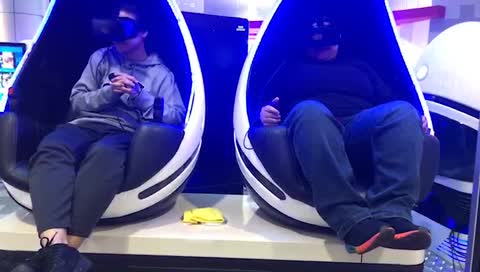 Hannah Breaking the VR In 