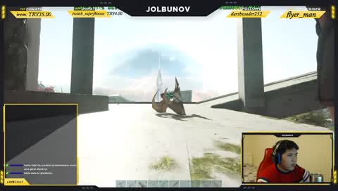 Dinazor içinden geçen Bola