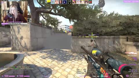 Там такая головка вылезла