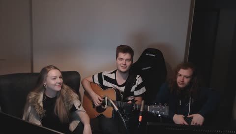 Llimbo, Sanni and Robin sing Ievan polkka