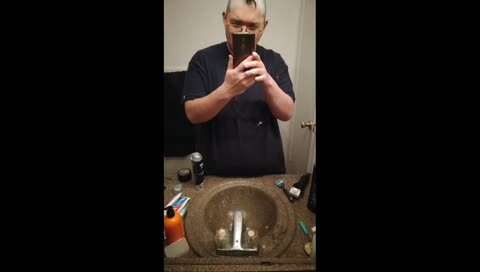 Benni shaves his head!