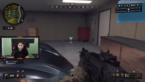 Aqui jugando COD y tu ?