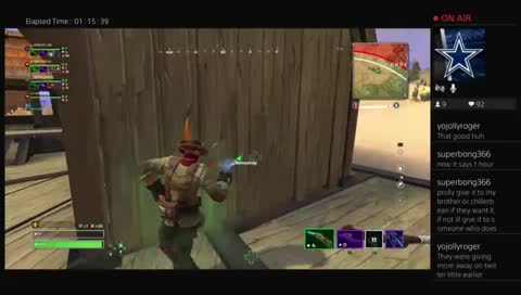 Itzsmiley dishing the sauce