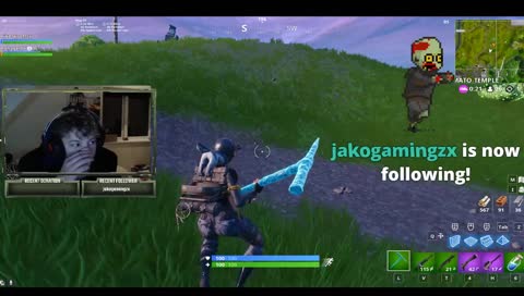 Løber forbi en llama XD