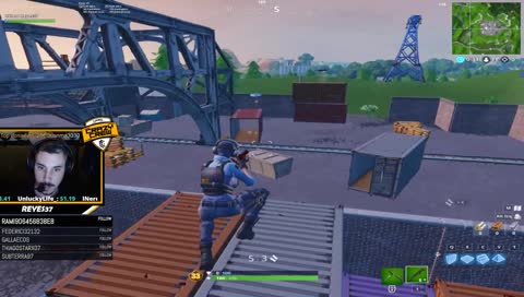 Jugando al pilla pilla con Byk ♥