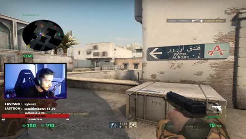 fawzz se fait frapper dans la short