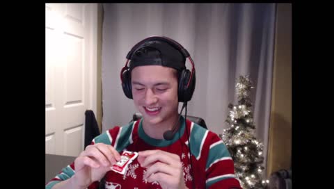 SAUCE DA BOSSS THE KING OF SAUCE DRINKS HIS FRIENDS