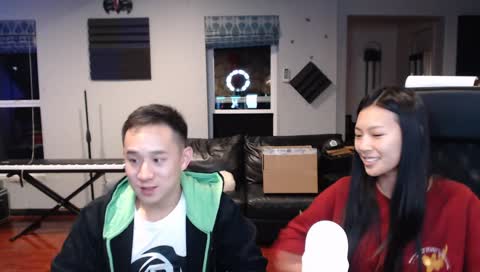 Jason and Lucia singing 告白氣球