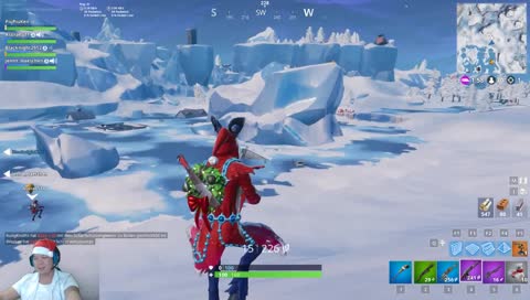 Wir sind so deppert xDD keenji schubst mich mit seiner treppe nur wegen einer kiste LUL