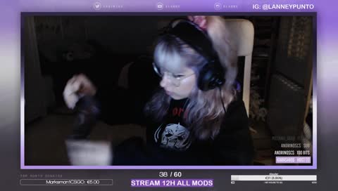 El namele tirando fichas xD