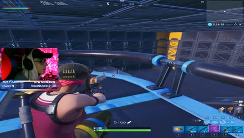 MOISSI J’CAPSBLE DE JOUER A L’AR