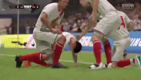 Dislessia 
2 gol e 2 assist con il punteggio sul 3-3