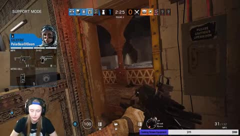 dont scare a peeking Rook