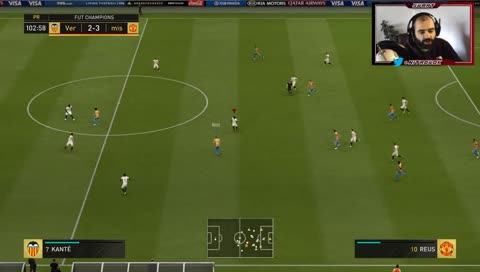 Viva EA eSports jajajajajaj basura de juego peor compañia