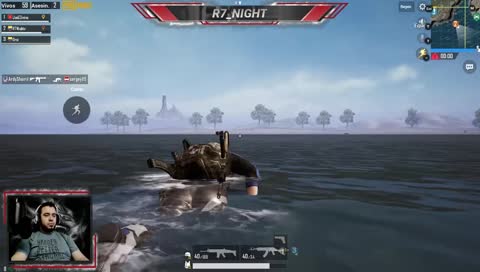 Nadando con el enemigo