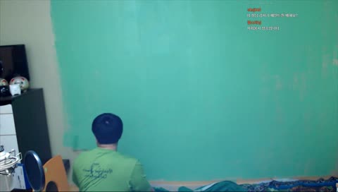 벽에 똥칠하는 할아버지