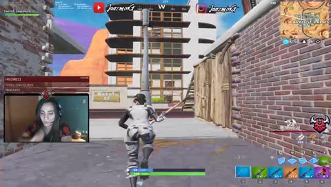 Jazi menciona a casucha♥♥♥