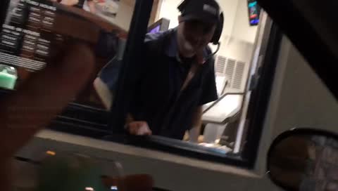 say hi to taco bell guy!!