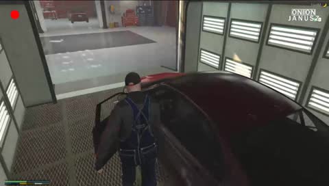 Auto pędzi samo zmienia biegi.