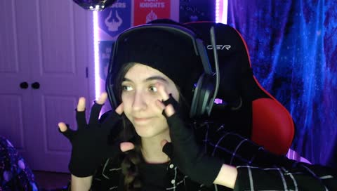 Future Gamer Glove Shamming!