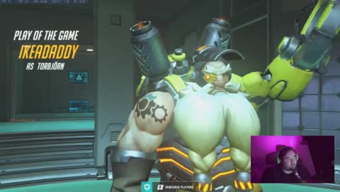 Drew flexes on overwatch