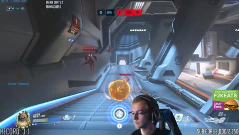 Dat's an unfortunate wall... for mei