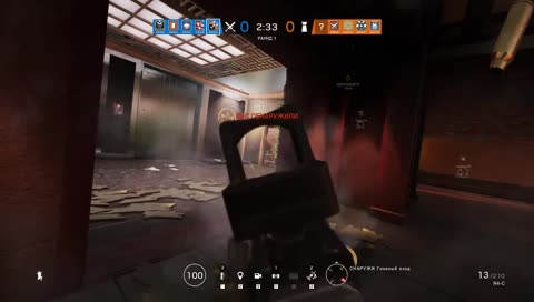 там точно некого нет