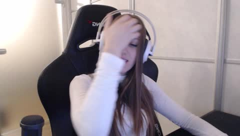 Kis cuki felköszönti <3