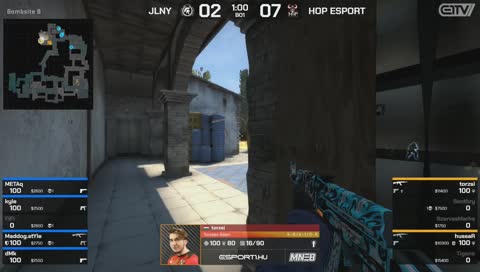 hussaR 1v3