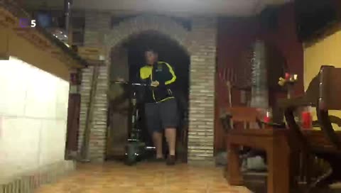 croqueta con cucaracha!! xdxd