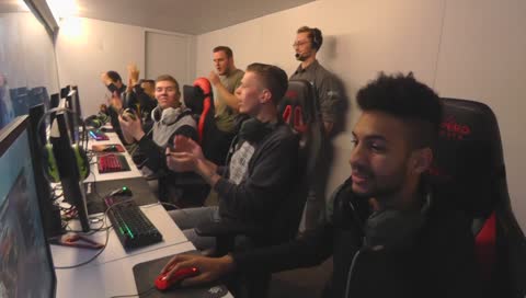 Flexing on randoms