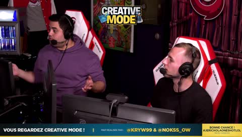 Maxenss il est professeur de français :) . ( Il a dit : Moi je veux tout découvert )  