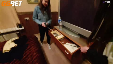 ПРОБОВАЛИ ВТРОЕМ ?
