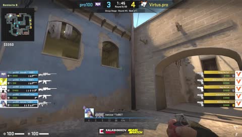 Komentator czyta Czat - PAGO KNUT