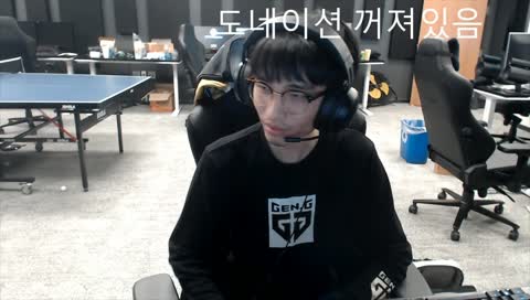 Fissure confirms 2-2-2